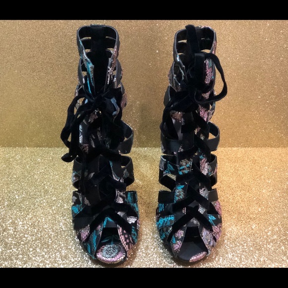 Brand new with box - Picture 2 of 4